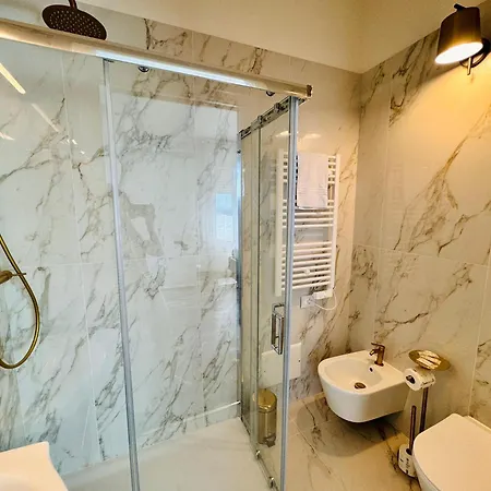 Konukevi New Seaside Gold 3*